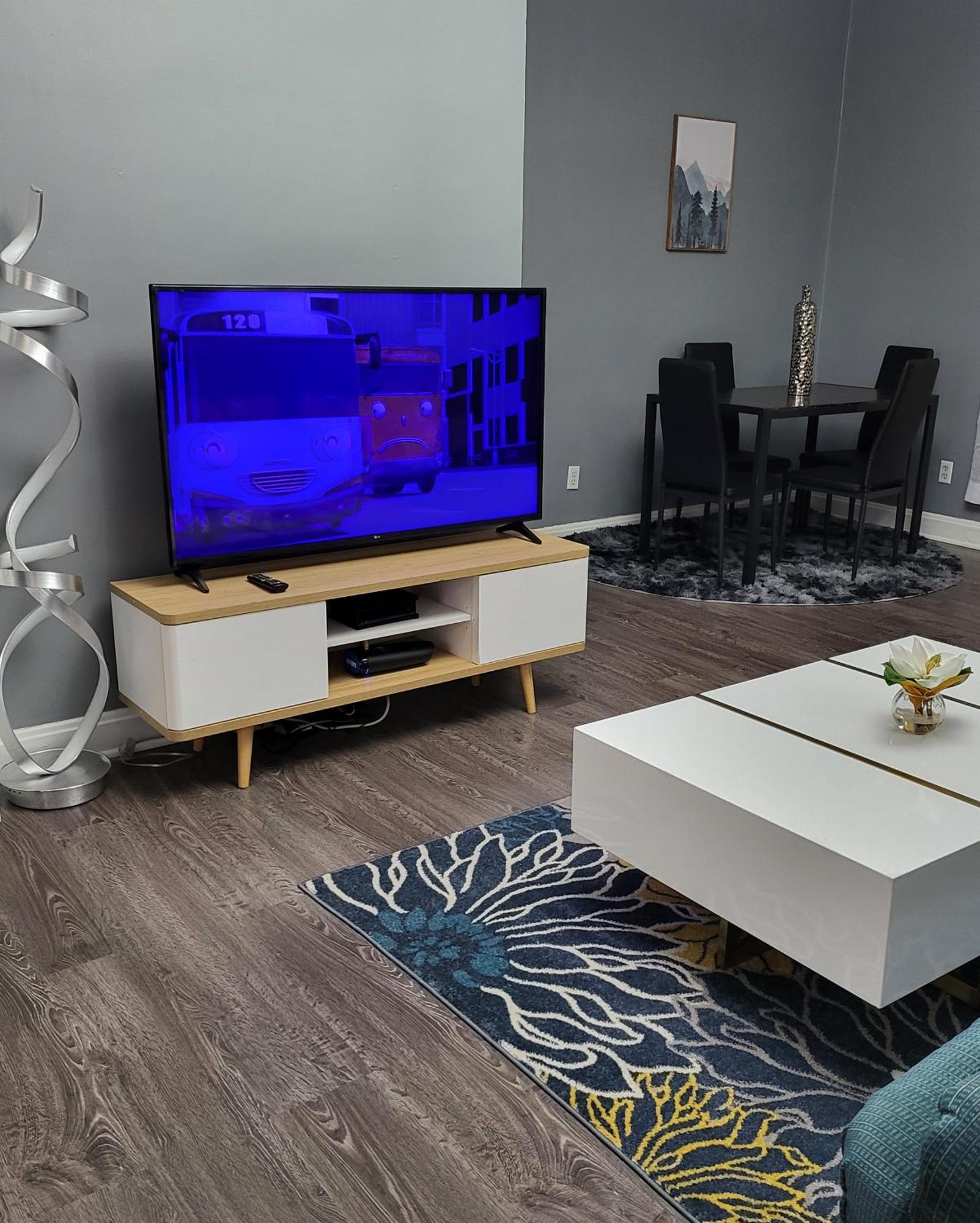 1 Bedroom In Columbus Osu District, Free Parking, Kitchen, Washer And Dryer, Central Location, Downtown, Hospital, Expocenter, Osu Stadium Kültér fotó